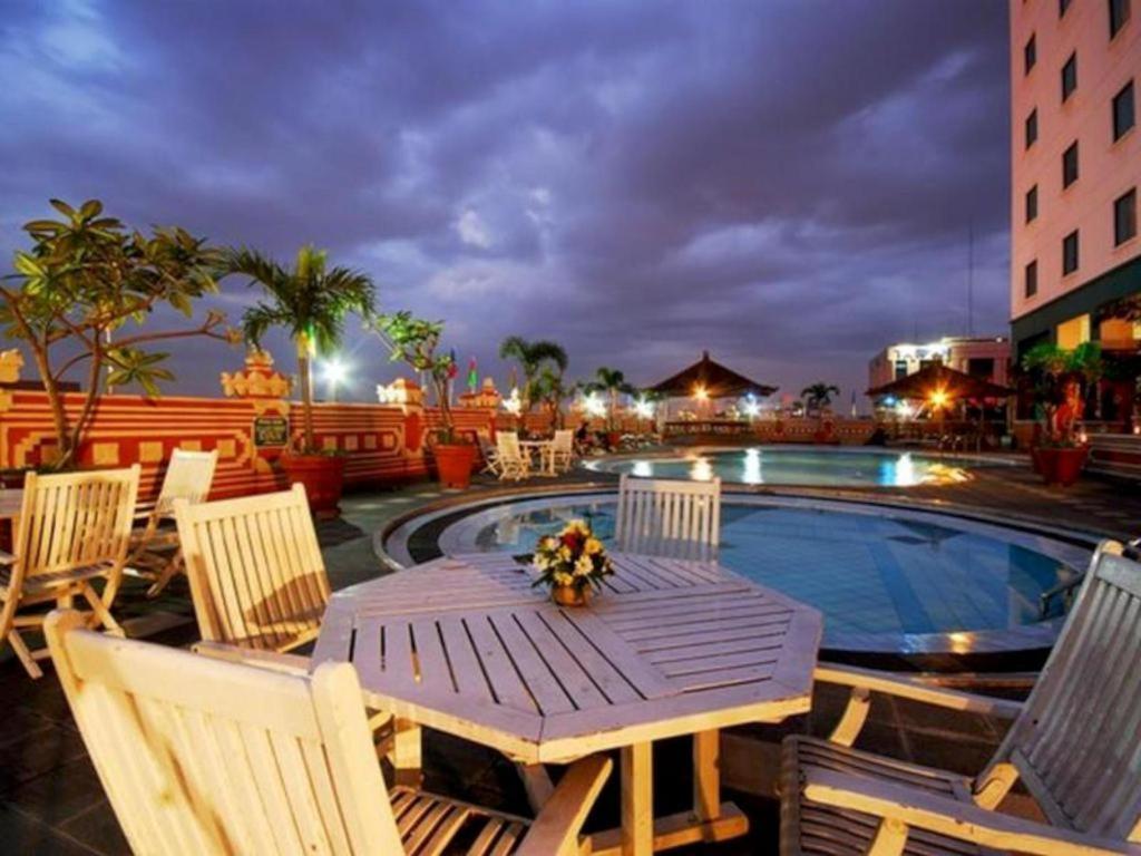 Grand Cempaka Business Hotel Jakarta Luaran gambar