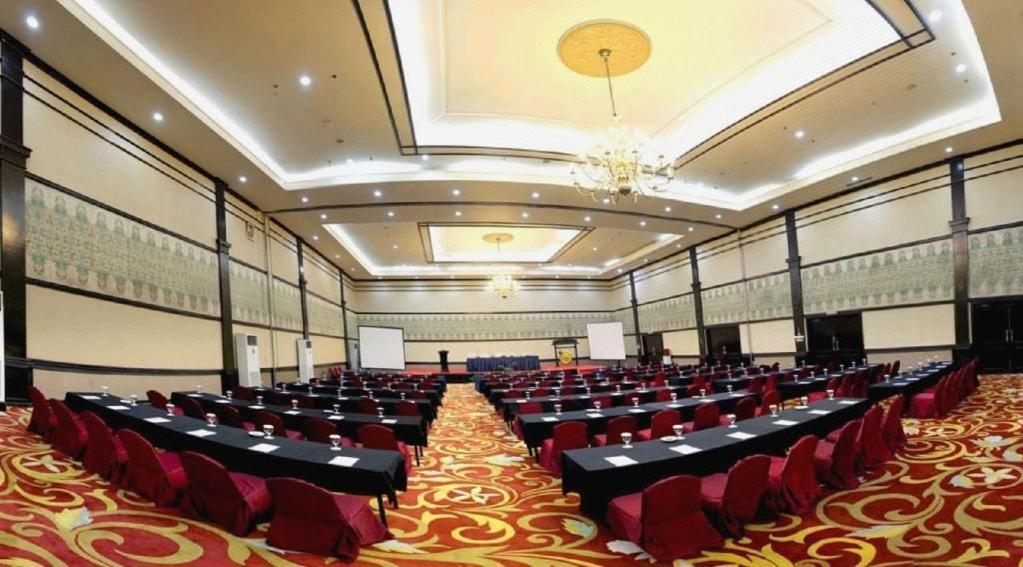 Grand Cempaka Business Hotel Jakarta Luaran gambar