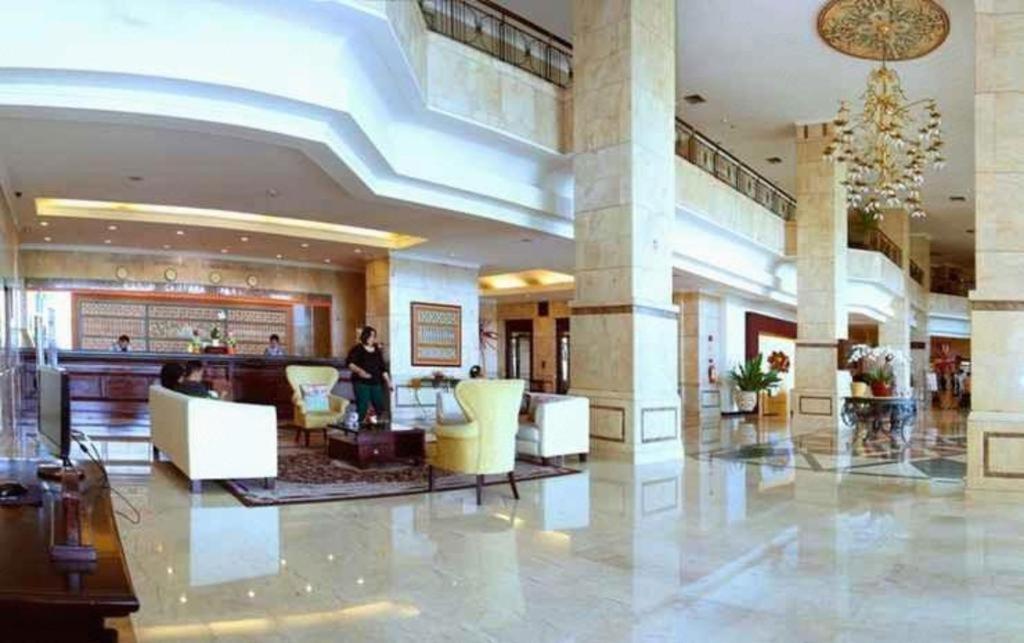 Grand Cempaka Business Hotel Jakarta Luaran gambar